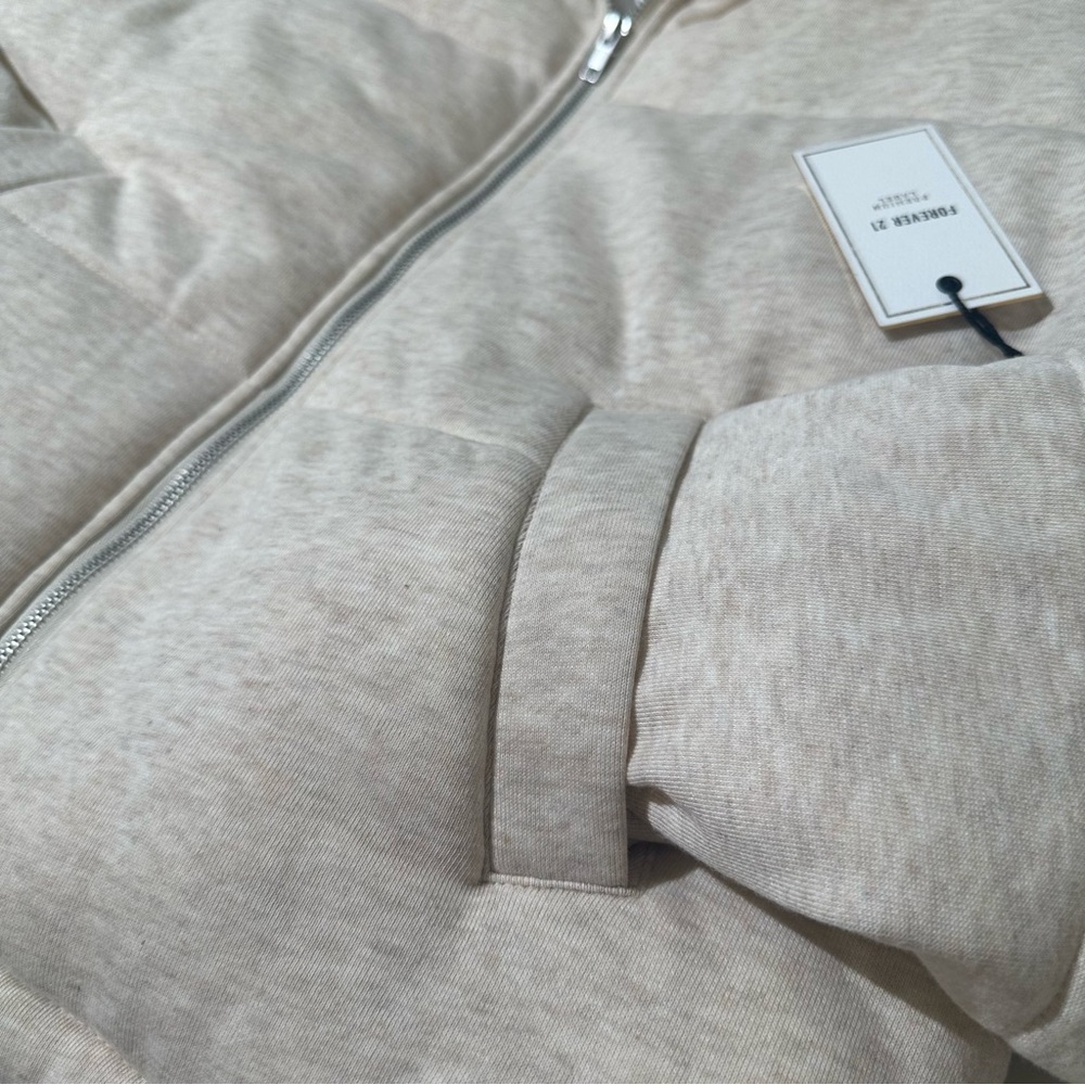 **New**Quilted French Terry Puffer sweater size s - Picture 7 of 16